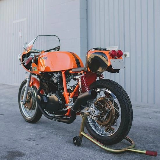 Laverda sf2 mẫu cafe racer cực kì hiếm hoi - 5