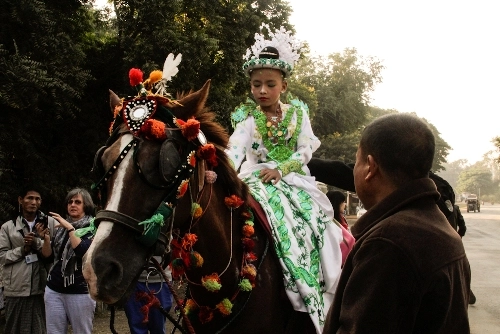 Lễ xuất gia độc đáo của người myanmar - 2