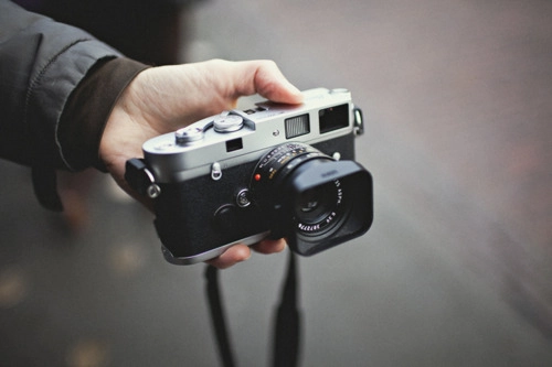 Leica ra mắt máy ảnh có 2gb bộ nhớ - 3