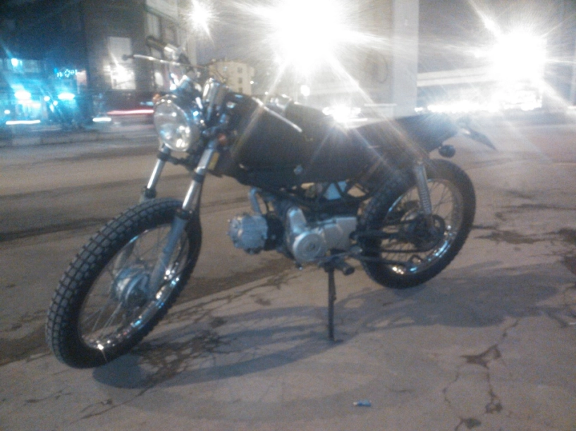 Lốp gai độ cafe racer tracker cập nhật mẫu mới 2015 - 6
