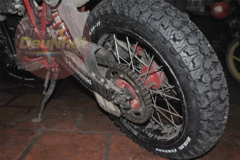 Lốp gai độ cafe racer tracker cập nhật mẫu mới 2015 - 10