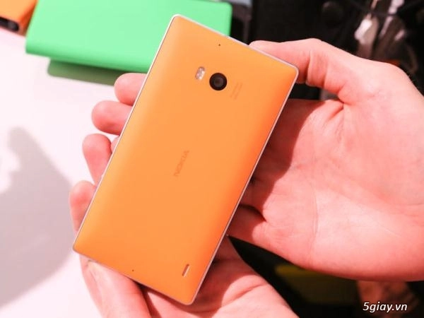 Lumia 930 sẵn sàng thay thế 920 - 2