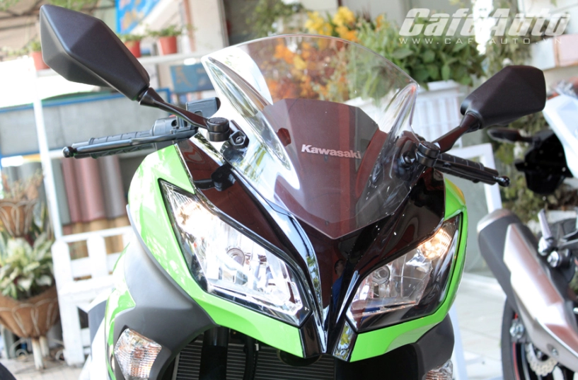 Mẫu sportbike kawasaki ninja 300 se 2014 có trang bị abs mà em cận lực chụp ảnh và review - 4