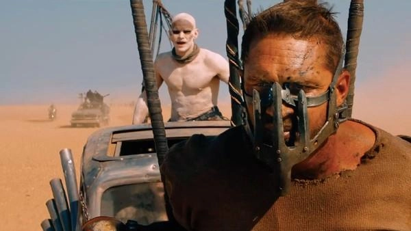 max điên - cú lột xác ngoạn mục của trai hư tom hardy - 6