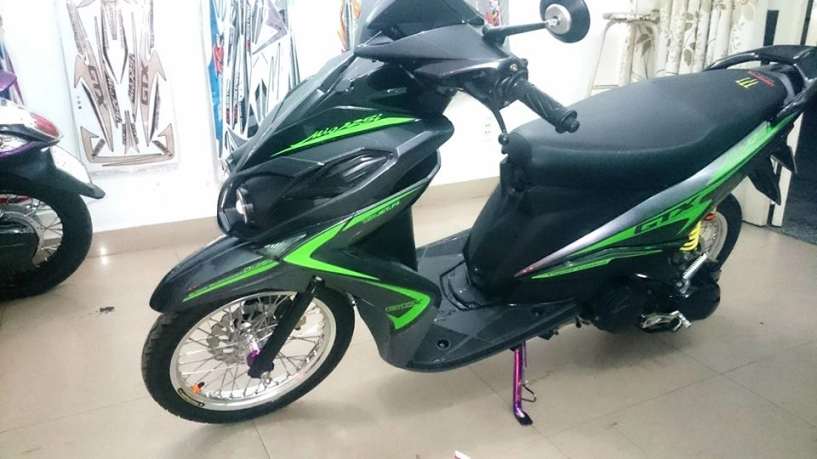 Mio 125 nổi bật trong đêm tối - 3