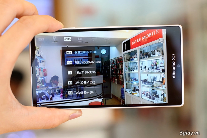 Mở hộp smartphone nhật màn hình full hd viền siêu mỏng - 8