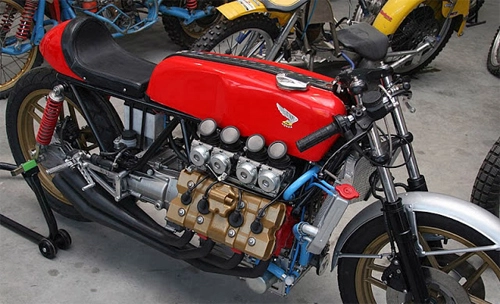 Môtô động cơ v8 morbidelli 850 - 5