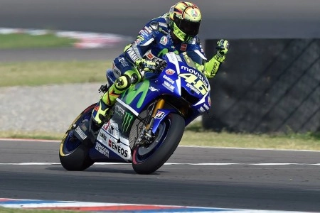 Moto gp hấp dẫn ở vòng 15 với sự trỗi dậy của valentino rossi - 4