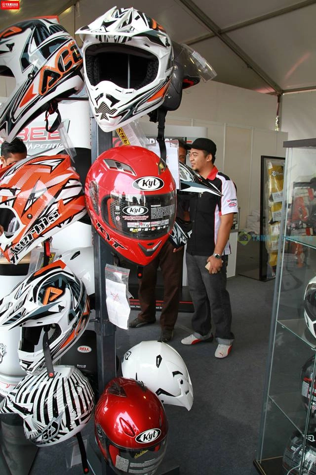 Motogp 2013 tại malaysia - náo nhiệt đường đua - 9