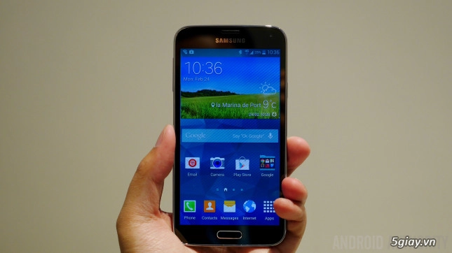 mwc 2014 galaxy s5 sự thay đổi mạnh mẽ bên trong một thiết kế quen thuộc - 1