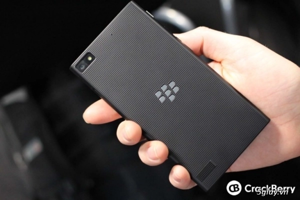 mwc 2014 trên tay blackberry z3 máy ngon giá rẻ - 3