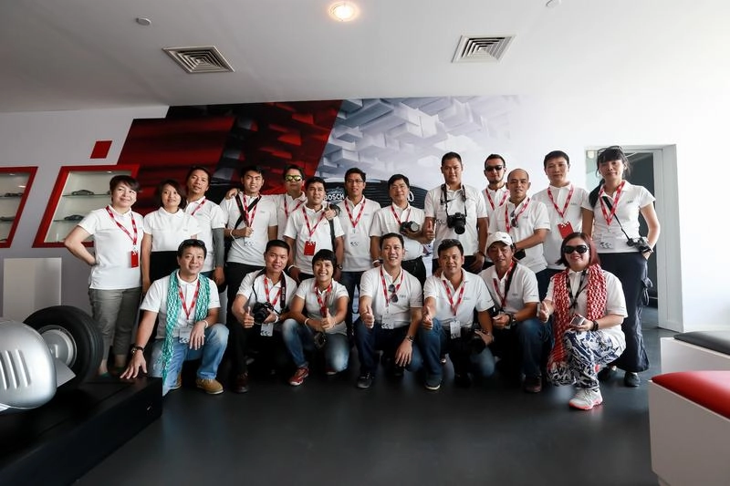 Ngắm dàn đại sứ thương hiệu của audi tại trường đua autodrome dubai - 18