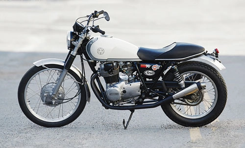 Ngắm yamaha sr400 độ của vũ công ba lê - 5