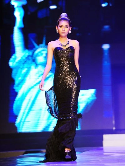 Ngọc oanh quay lại sàn catwalk - 11