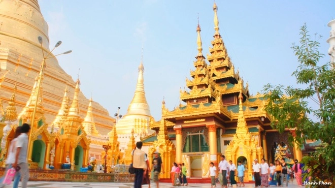 Ngôi chùa dát 90 tấn vàng và hàng nghìn viên kim cương ở myanmar - 6