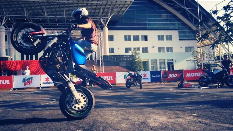 Ngựa chiến sẵn sàng cho ngày hội motul stunt fest 2015 - 14