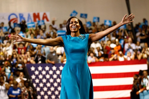 Những bộ váy chinh phục cử tri của bà obama - 9