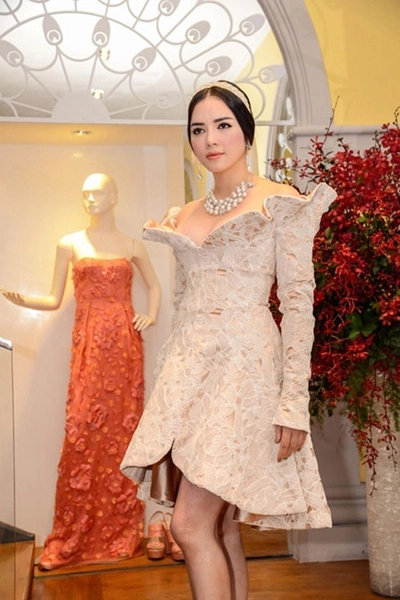 Những bộ váy haute couture xa xỉ của lý nhã kỳ - 8