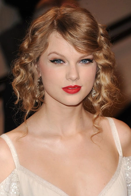 Những kiểu trang điểm đẹp nhất của taylor swift 2 - 6