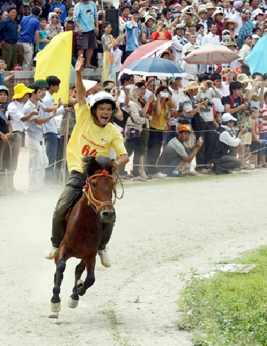 Những lễ hội đua ngựa độc đáo ở việt nam - 2