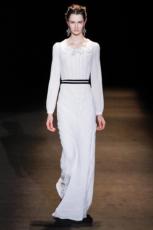 Những mẫu váy trắng đẹp nhất thu 2013 - 7