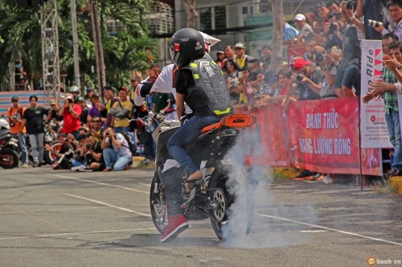 Nhưng pha trinh diên đep măt tai viêt nam motor festival 2014 - 5