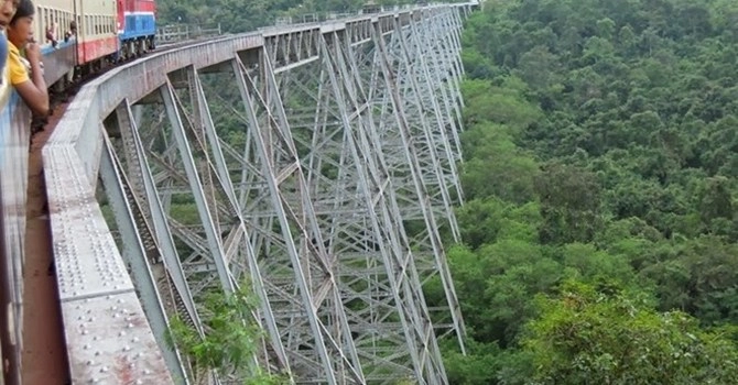 nín thở đi trên cầu cạn goteik cheo leo tại myanmar - 1