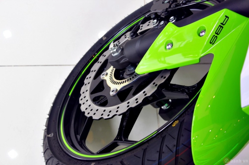 Ninja 300 tại showroom ở sài gòn - chiếc sport city đáng giá nhất - 8