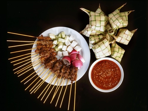 No bụng với bánh gạo ketupat - 2