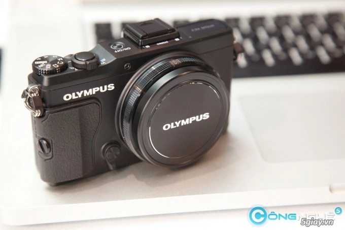 Olympus chuẩn bị ra mắt máy ảnh compact siêu nhanh khẩu độ lớn nhất - 1
