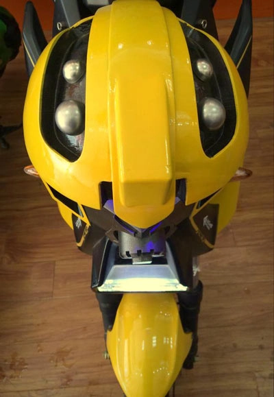 Optimus và bumble bee đọ dáng trong siêu phẩm xe điện - 5