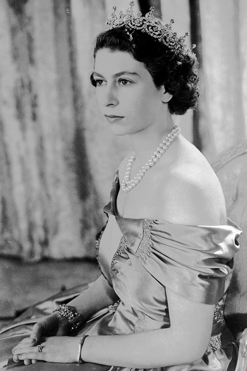 Phong cách thời trang của nữ hoàng anh elizabeth ii - 9