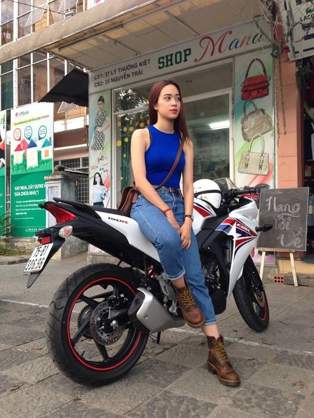 Phượt ngay đến huế để ngắm nữ biker xinh đẹp - 2