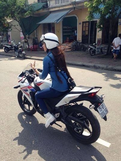 Phượt ngay đến huế để ngắm nữ biker xinh đẹp - 4