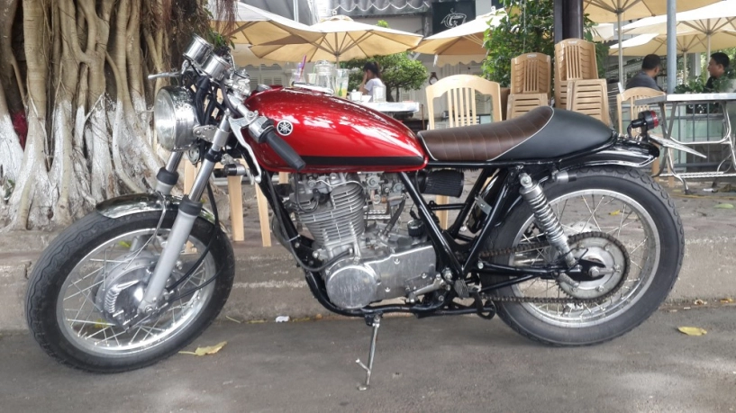 Quá chất cho một em yamaha sr400 độ full cafe racer - 1