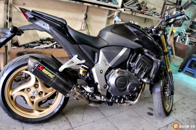 Quá trình lên pô akrapovic cho honda cb1000r - 1