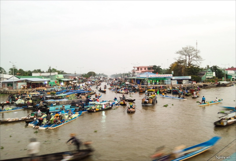 quảng cáo lộ liễu triển lãm ảnh đất nước con người việt nam tại trung tâm hội chợ - 6