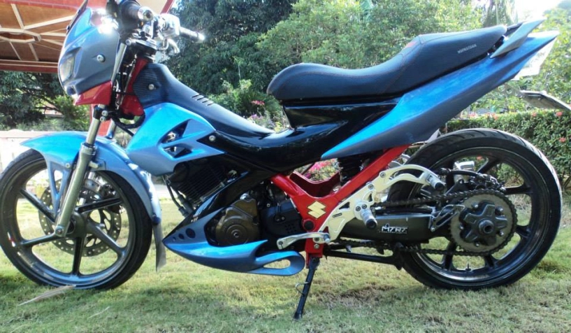 Raider r150 mang phong cách mô tô hầm hố - 2