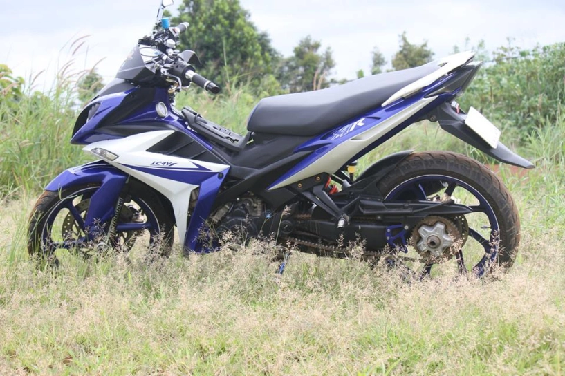 Review yamaha x1r phiên bản custom - 3