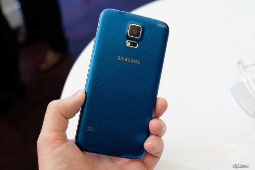 Samsung galaxy s5 đã chiếm gần 1 thị phần smartphone android toàn cầu chỉ sau 1 tuần - 1