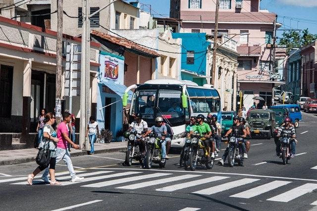 Santiago de cuba còn vang tiếng còi xe - 1