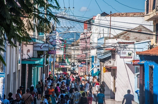 Santiago de cuba còn vang tiếng còi xe - 2