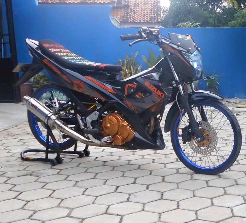 Satria f dọn nhẹ đi bánh căm - 1