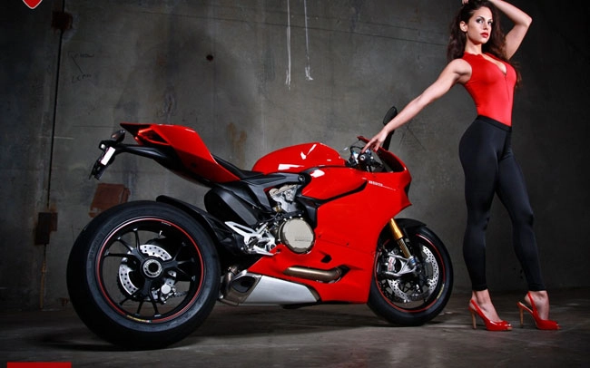 Siêu mãnh thú ducati 1199 panigale sexy cùng kiều nữ - 6