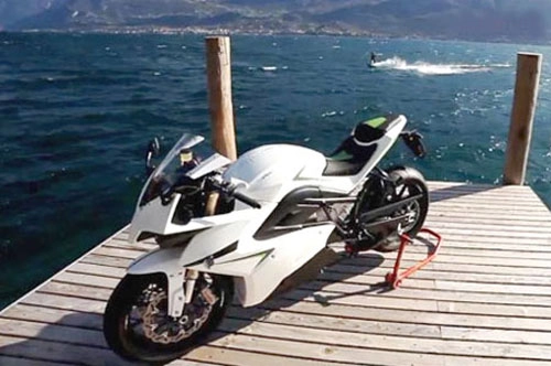 Siêu môtô điện energica đến từ italia - 4