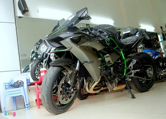 Siêu môtô kawasaki ninja h2 đầu tiên về việt nam - 1