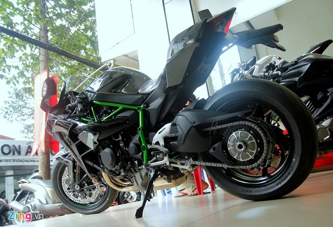 Siêu môtô kawasaki ninja h2 đầu tiên về việt nam - 15