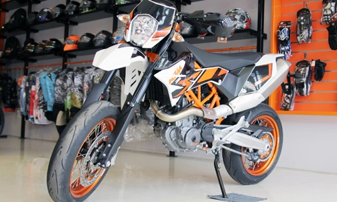 Siêu môtô ktm 690 smc r đầu tiên tại việt nam - 4