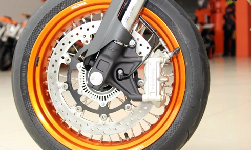 Siêu môtô ktm 690 smc r đầu tiên tại việt nam - 7