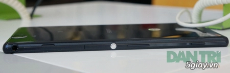 Sony bất ngờ ra mắt phablet tầm trung sớm hơn dự kiến - 12